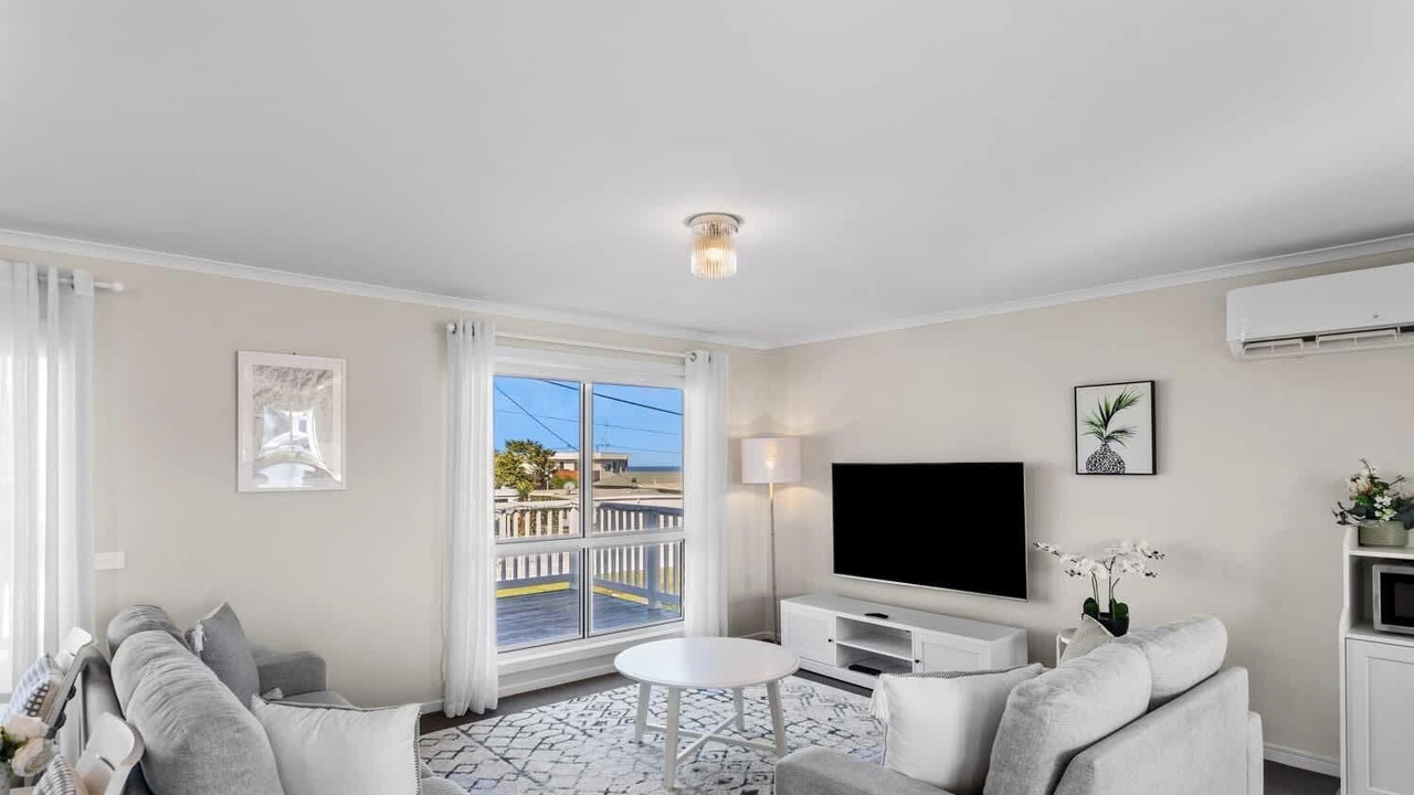 Photo of Livingroom in Sunderland Bay
