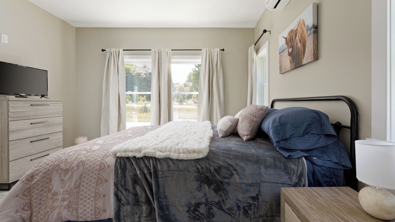 Photo of Bedroom in Cedar