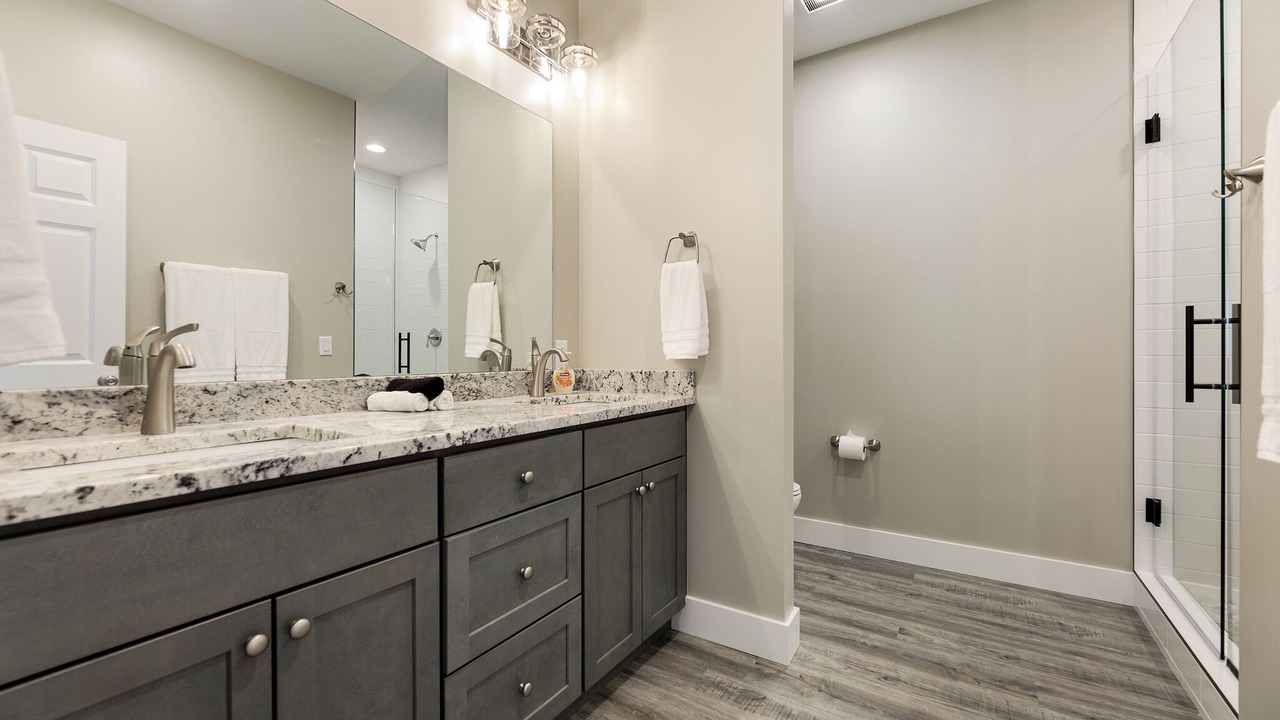 Photo of Bathroom in Cedar