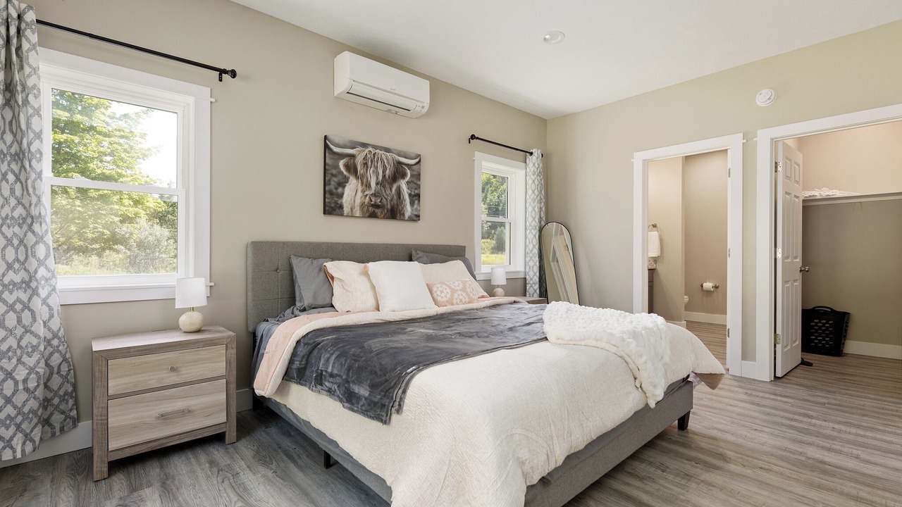 Photo of Bedroom in Cedar
