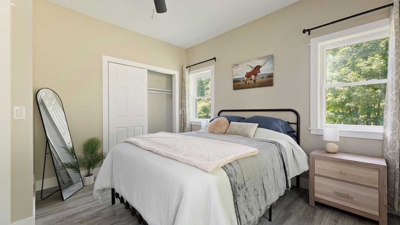 Photo of Bedroom in Cedar