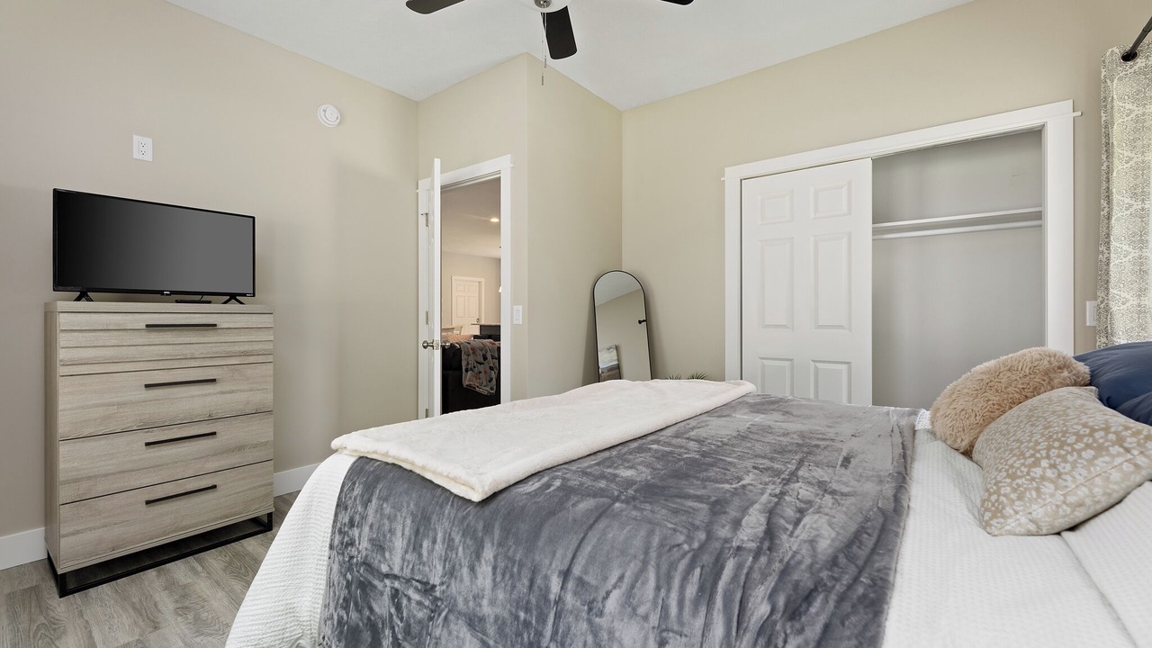 Photo of Bedroom in Cedar
