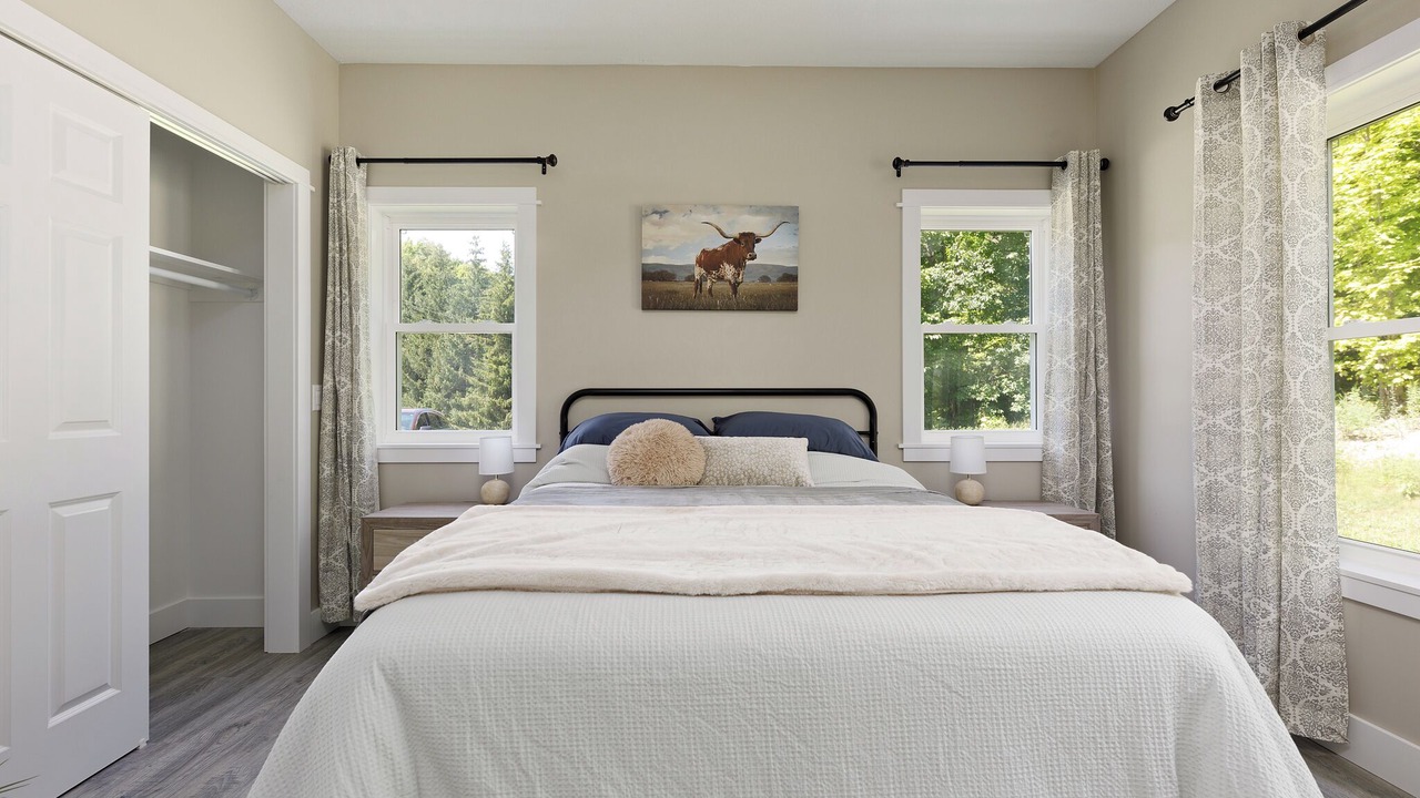 Photo of Bedroom in Cedar