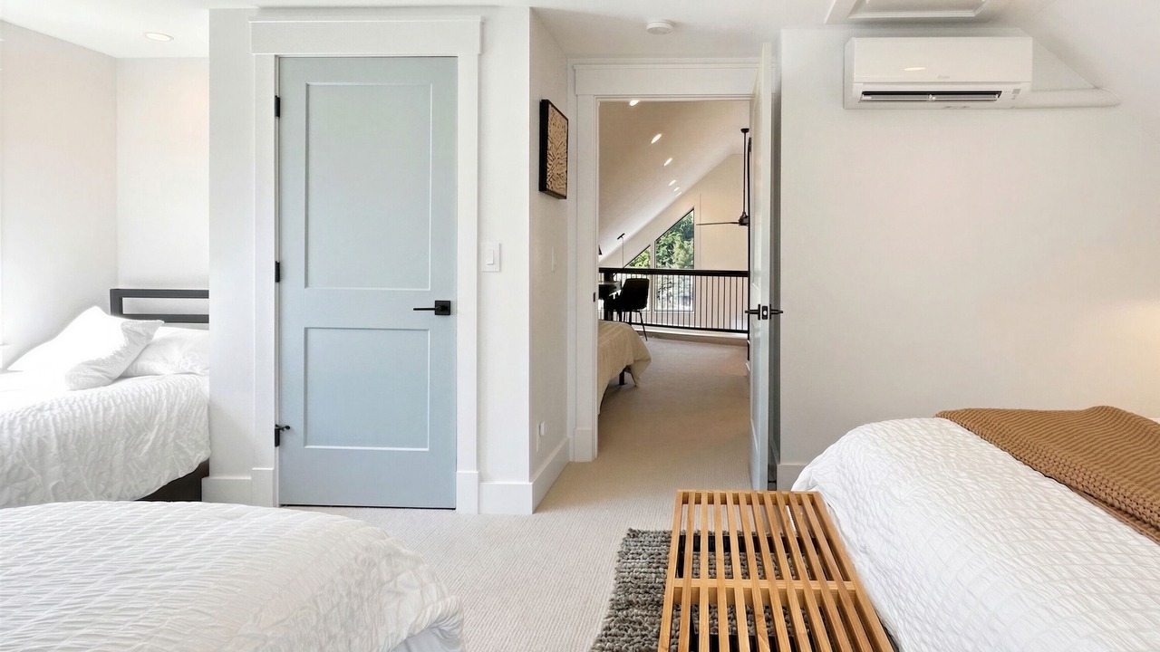 Photo of Bedroom in Cornell