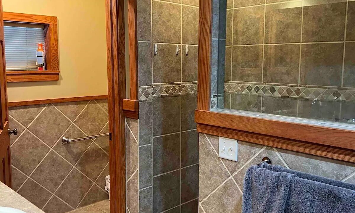 Photo of Bathroom in Greilickville