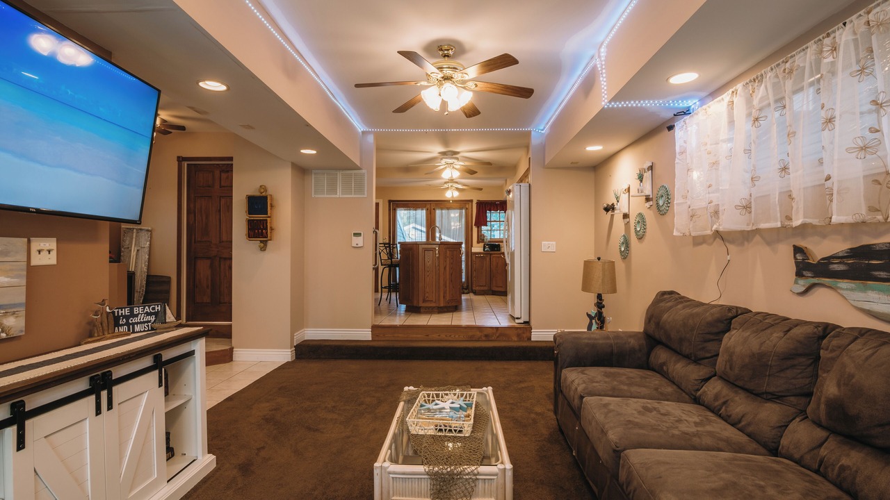 Photo of Livingroom in Michigan City