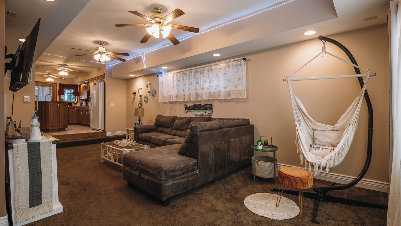 Photo of Livingroom in Michigan City