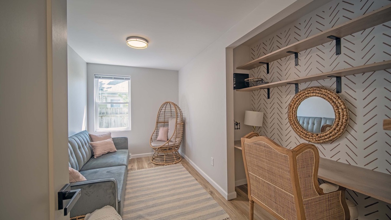 Photo of Livingroom in Michigan City