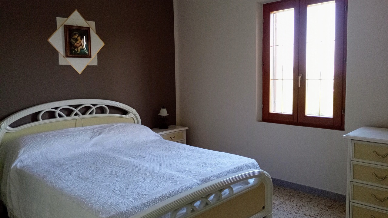 Photo of Bedroom in Montefelcino