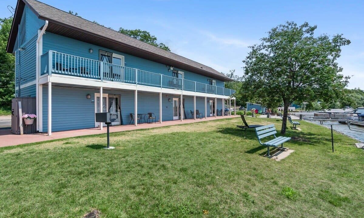 Photo of Outdoor in Mayfield