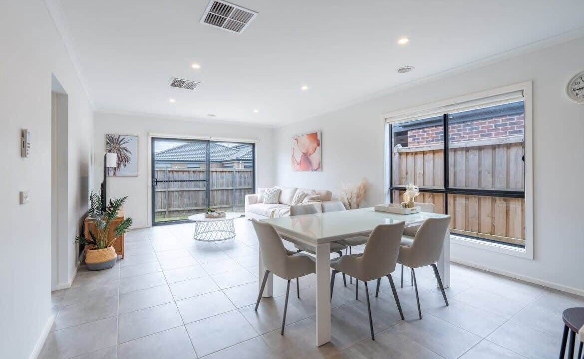 Photo of Livingroom in Cranbourne East