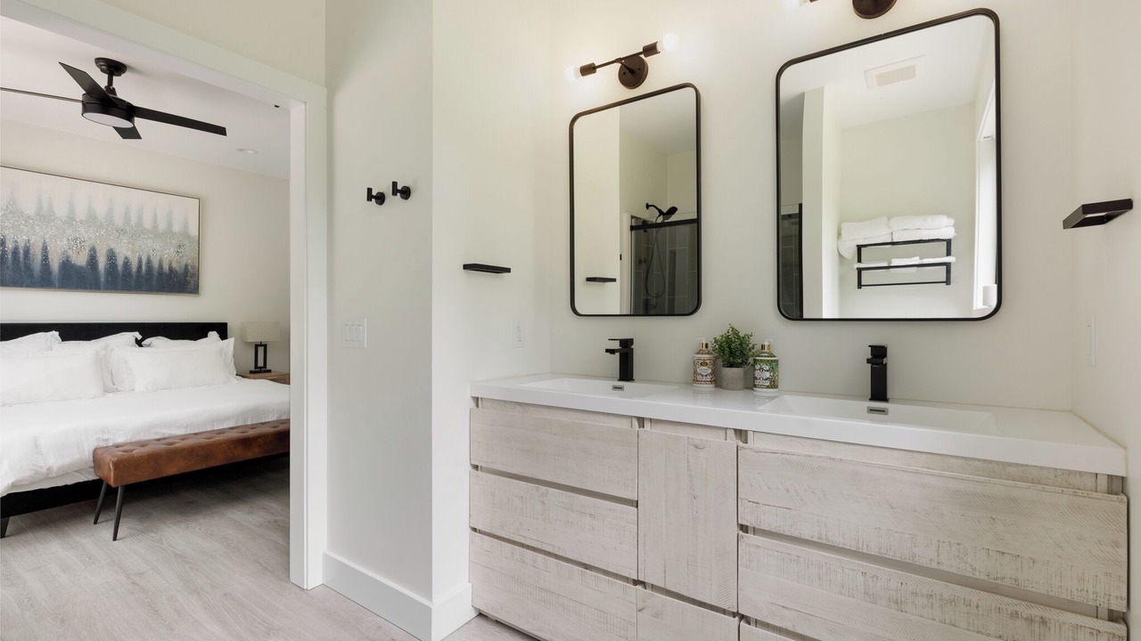 Photo of Bathroom in Empire