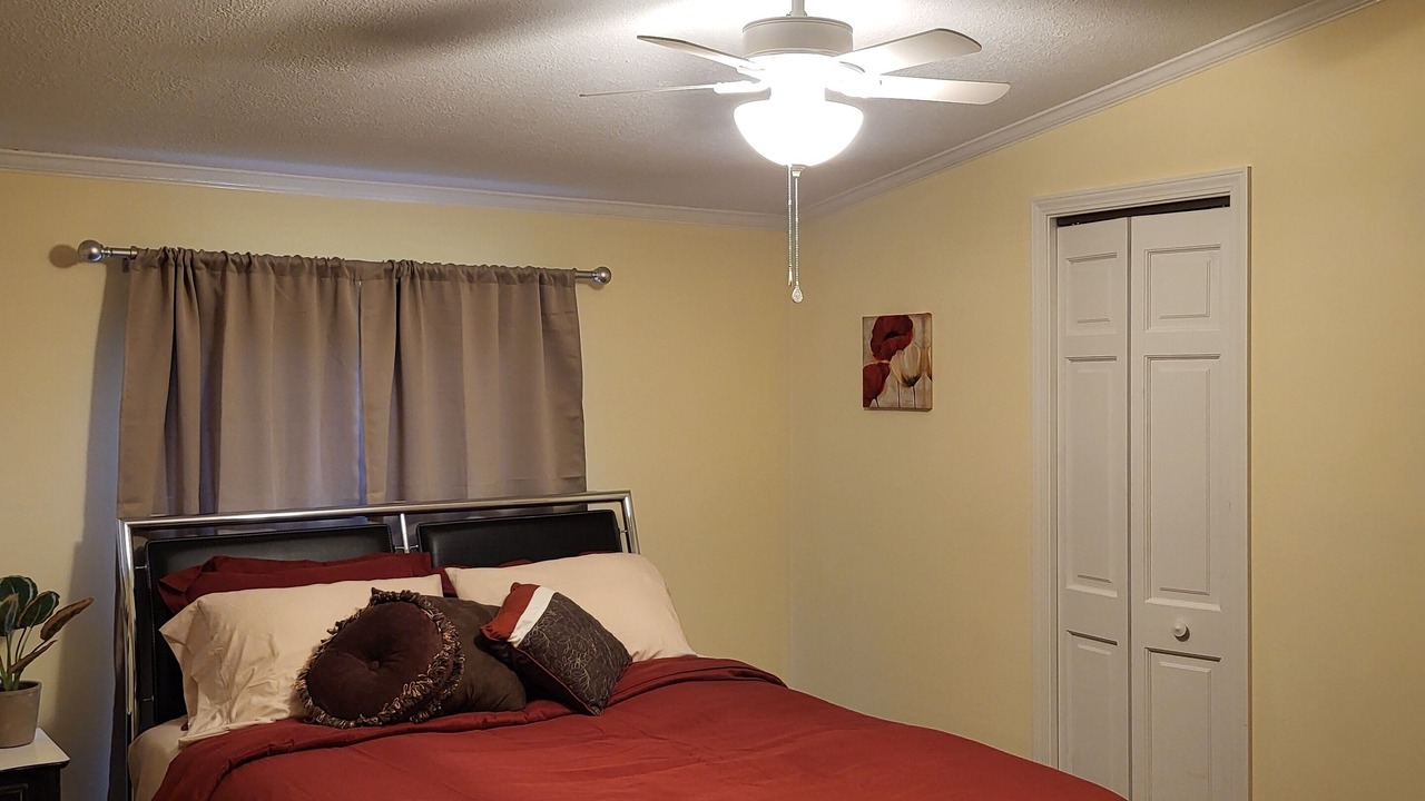 Photo of Bedroom in Midland