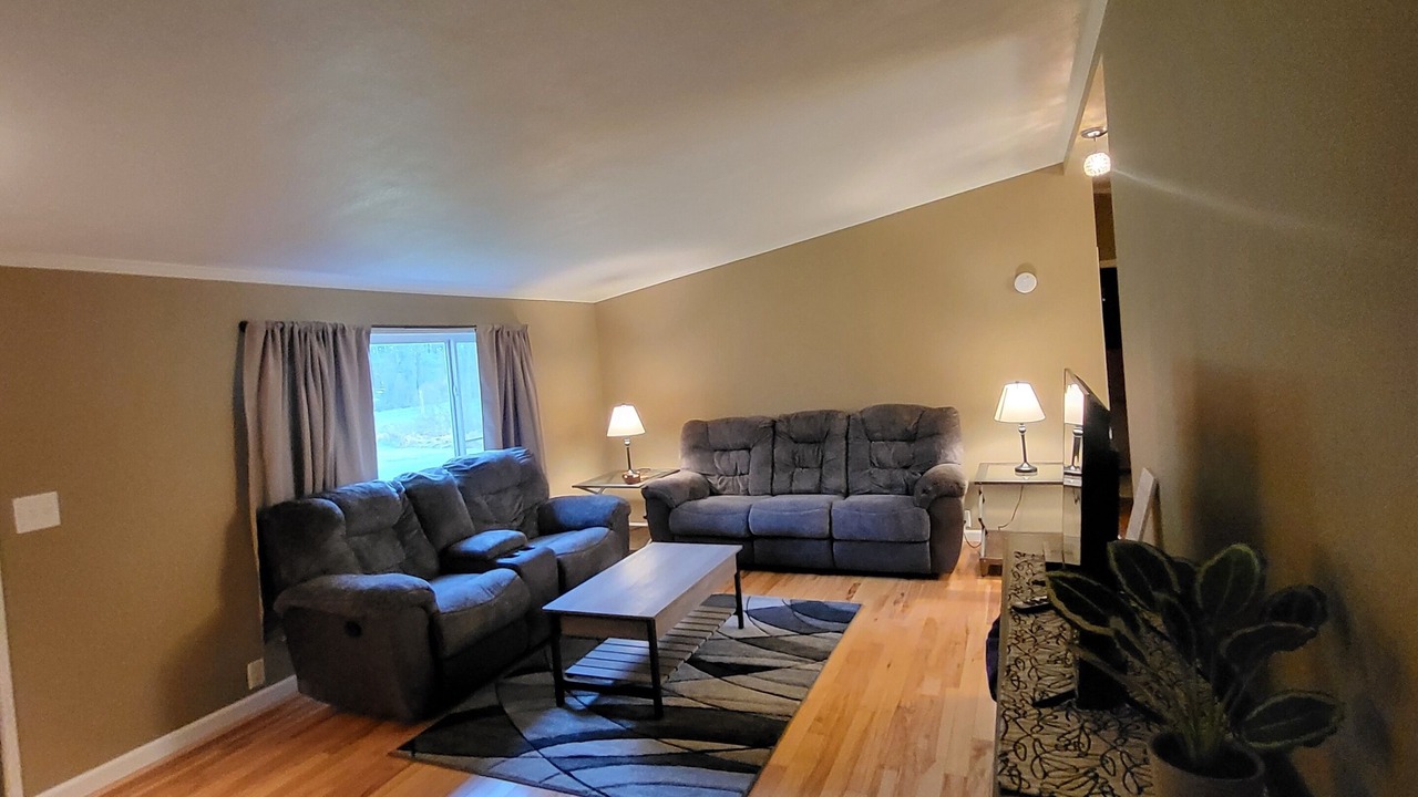 Photo of Livingroom in Midland