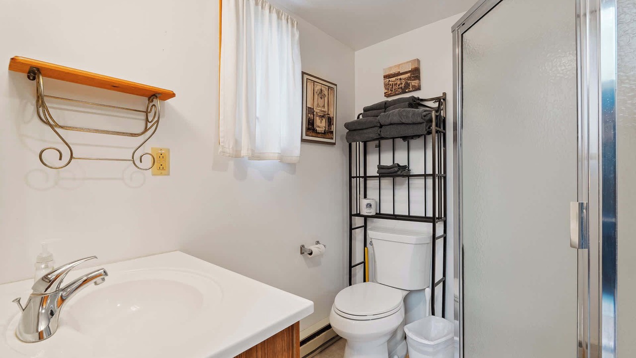 Photo of Bathroom in Baileys Harbor
