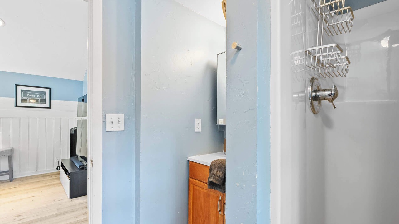 Photo of Bathroom in Baileys Harbor