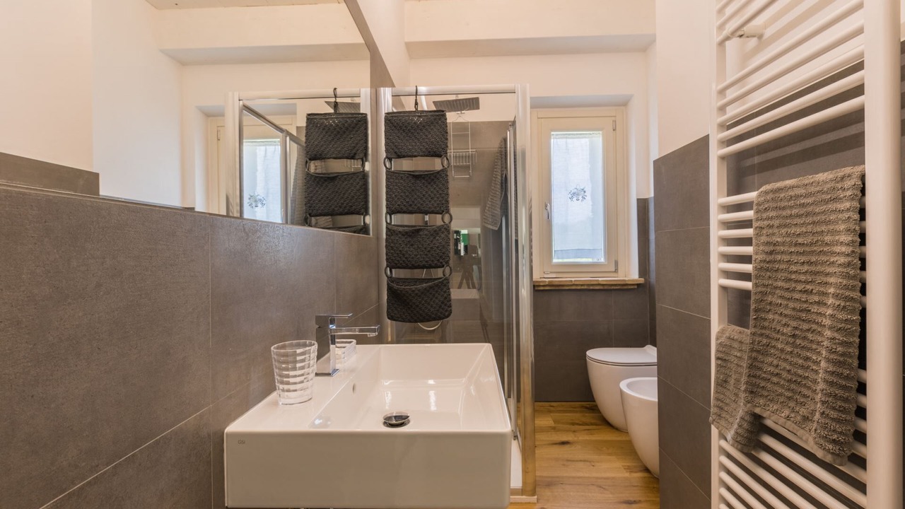 Photo of Bathroom in Todi