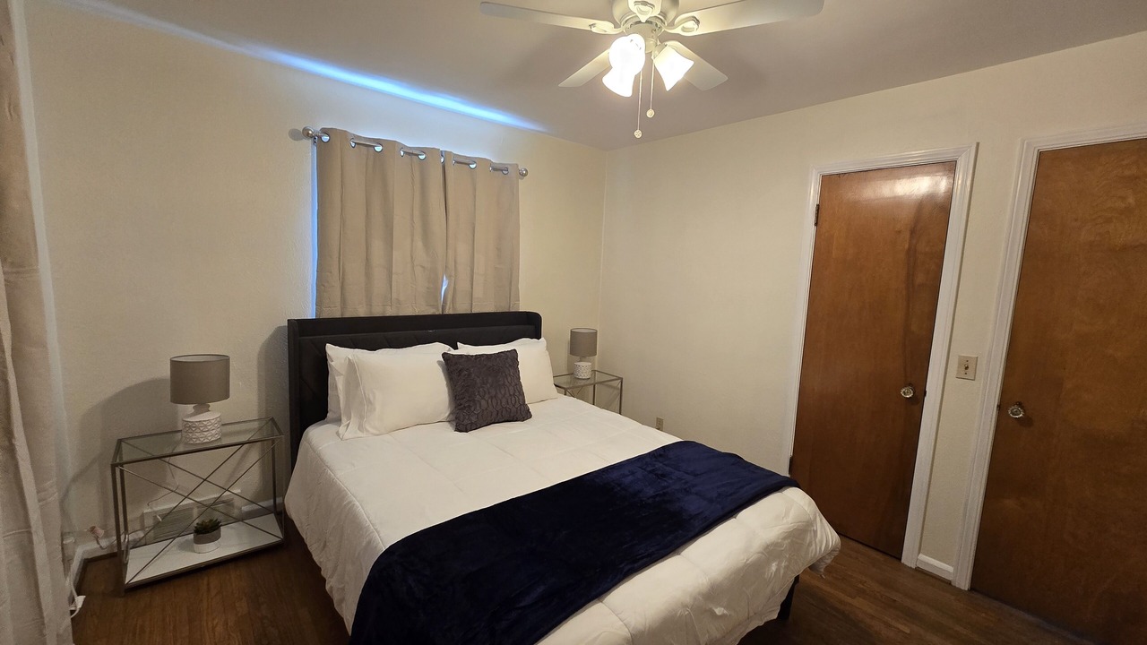 Photo of Bedroom in Toledo