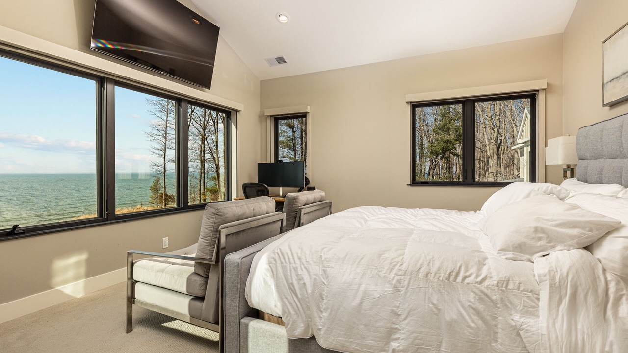 Photo of Bedroom in South Haven