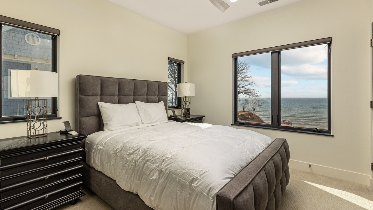 Photo of Bedroom in South Haven