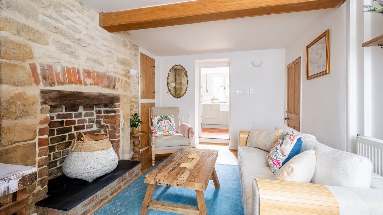 Photo of Livingroom in Cirencester