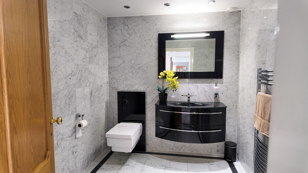 Photo of Bathroom in Wixford