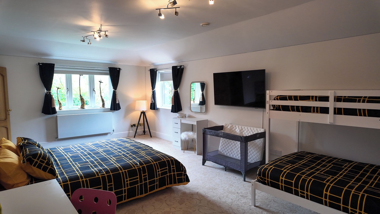 Photo of Bedroom in Wixford
