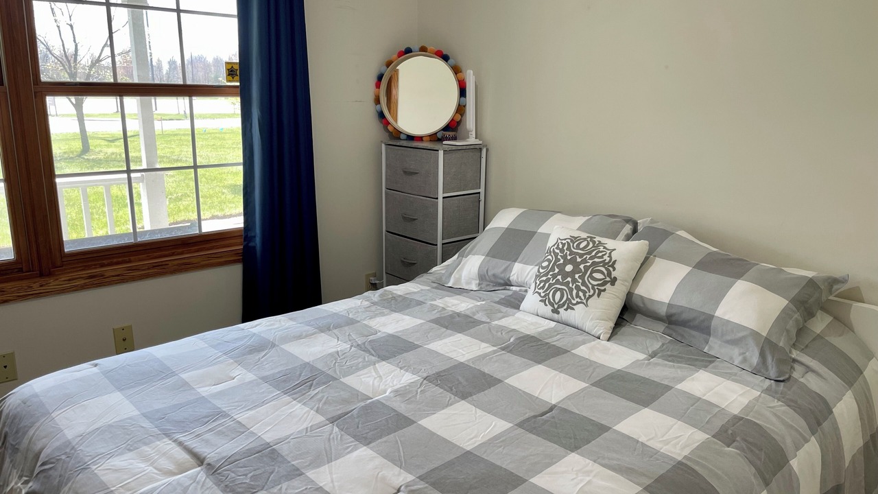 Photo of Bedroom in South Haven