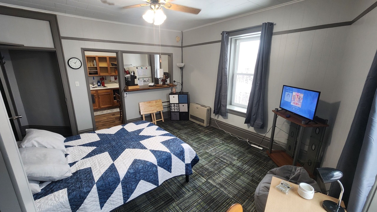 Photo of Bedroom in South Range