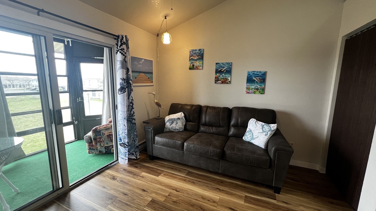 Photo of Livingroom in Oak Harbor