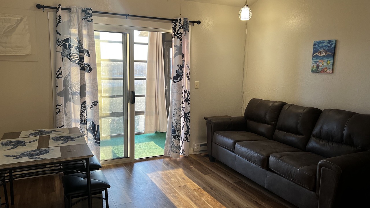 Photo of Livingroom in Oak Harbor