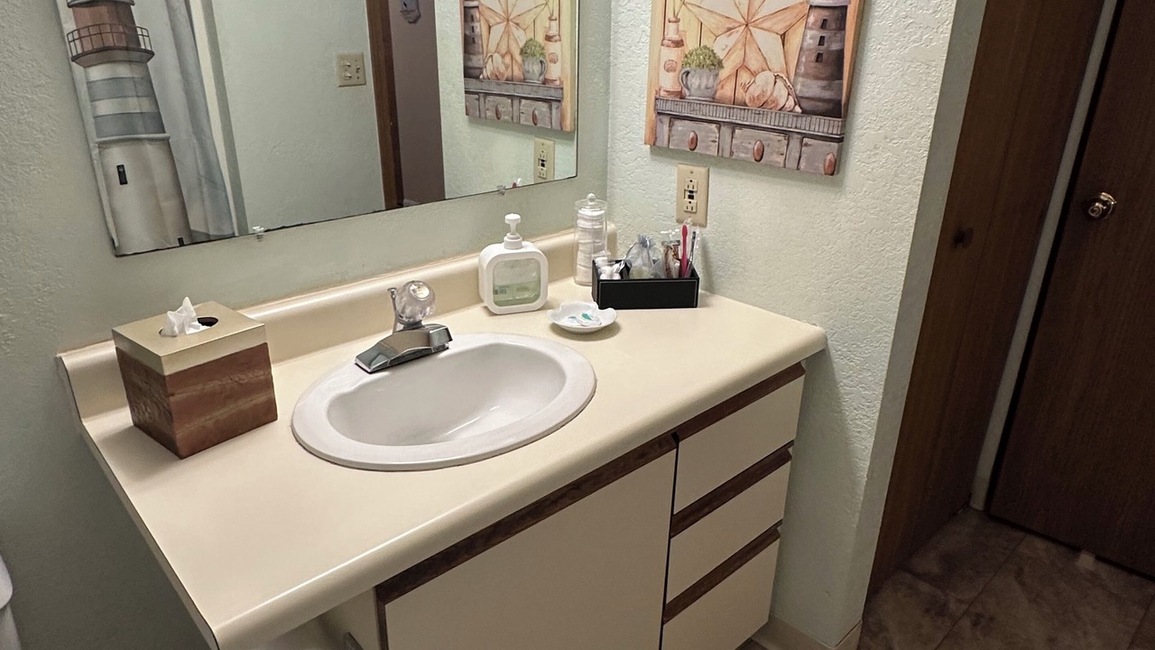 Photo of Bathroom in Oak Harbor
