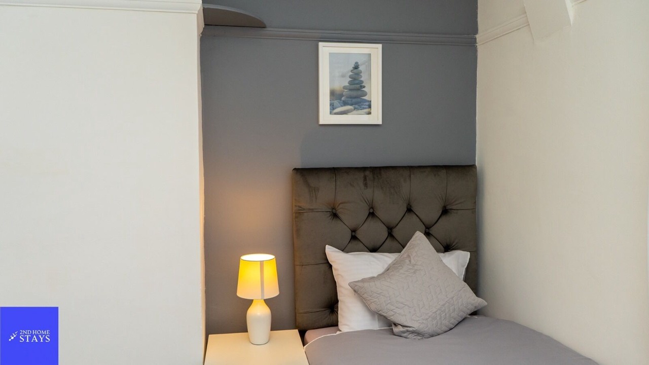 Photo of Bedroom in Cradley