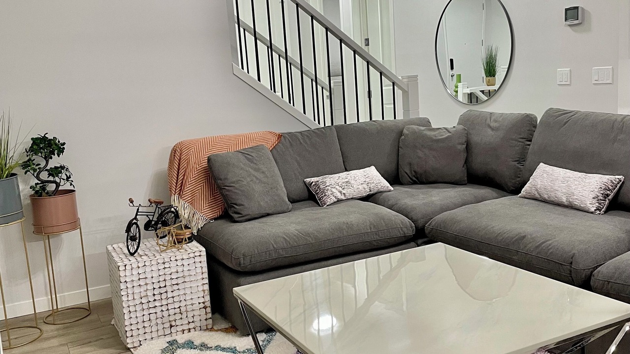 Photo of Livingroom in Calgary