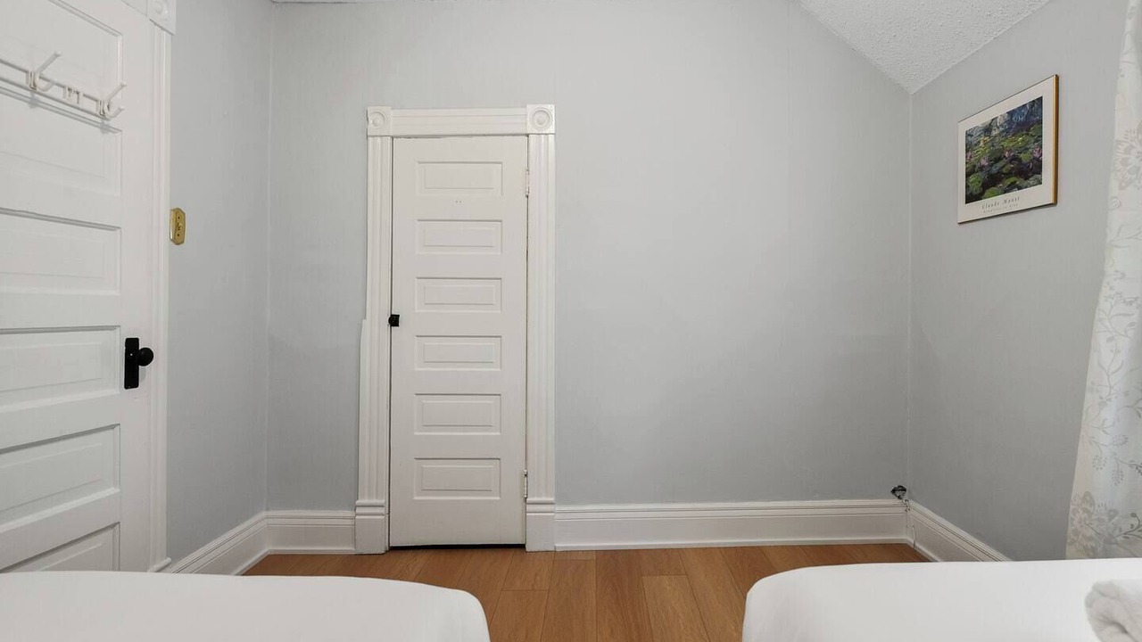 Photo of Bedroom in Bankview