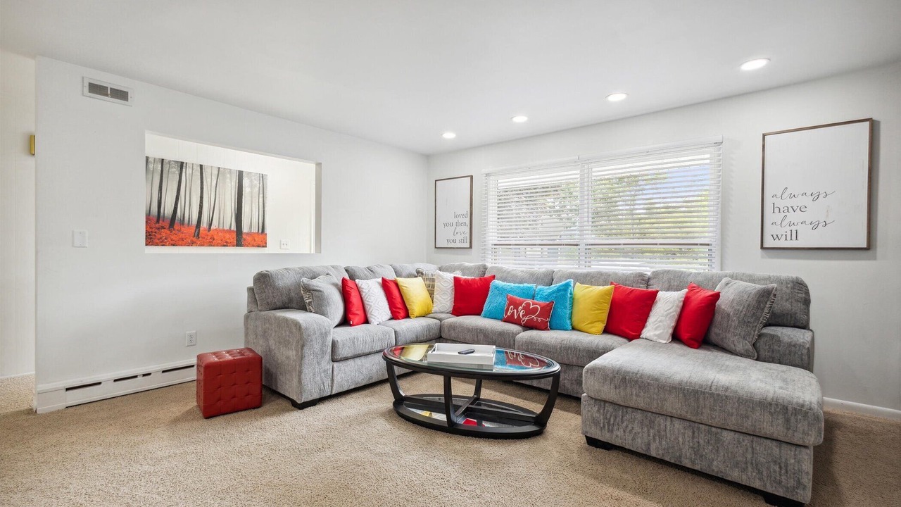 Photo of Livingroom in Michigan City