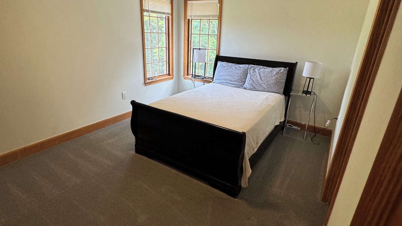 Photo of Bedroom in Covert