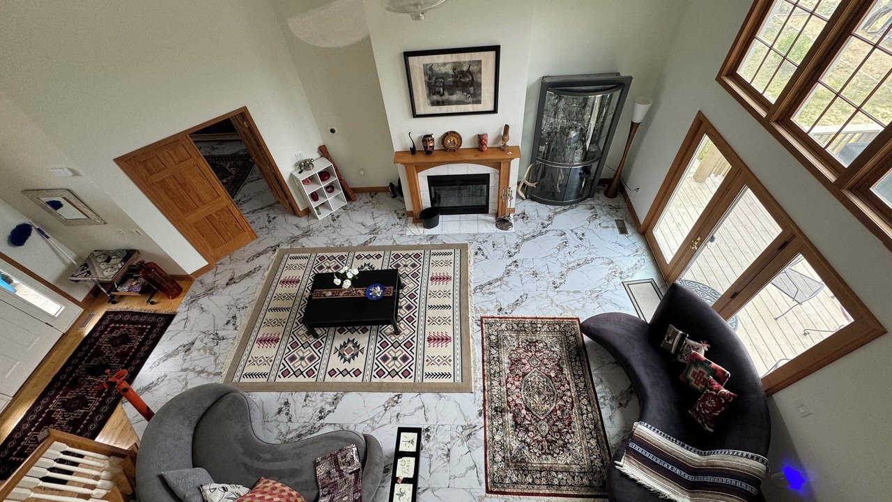 Photo of Livingroom in Covert