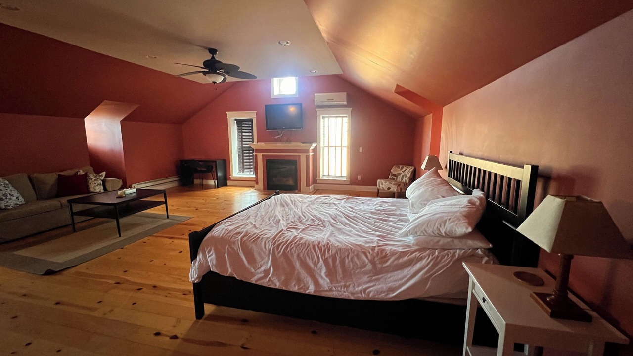 Photo of Bedroom in Wheeler