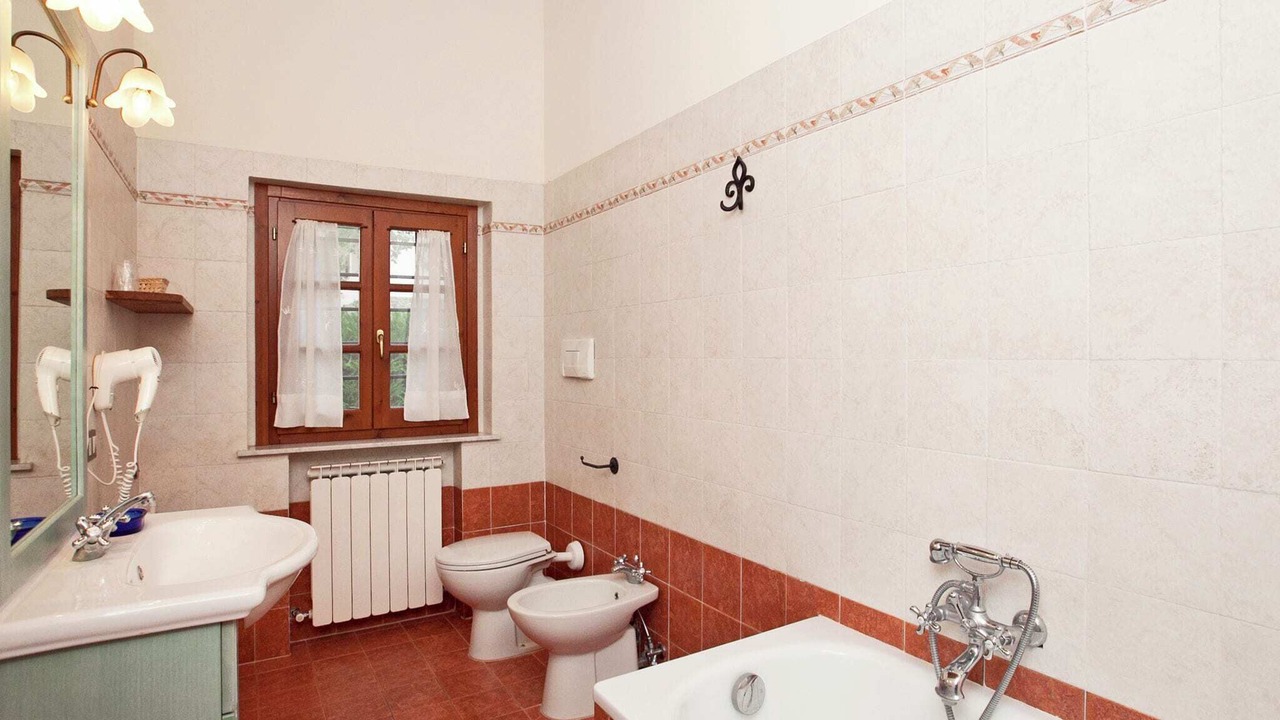 Photo of Bathroom in Bucine