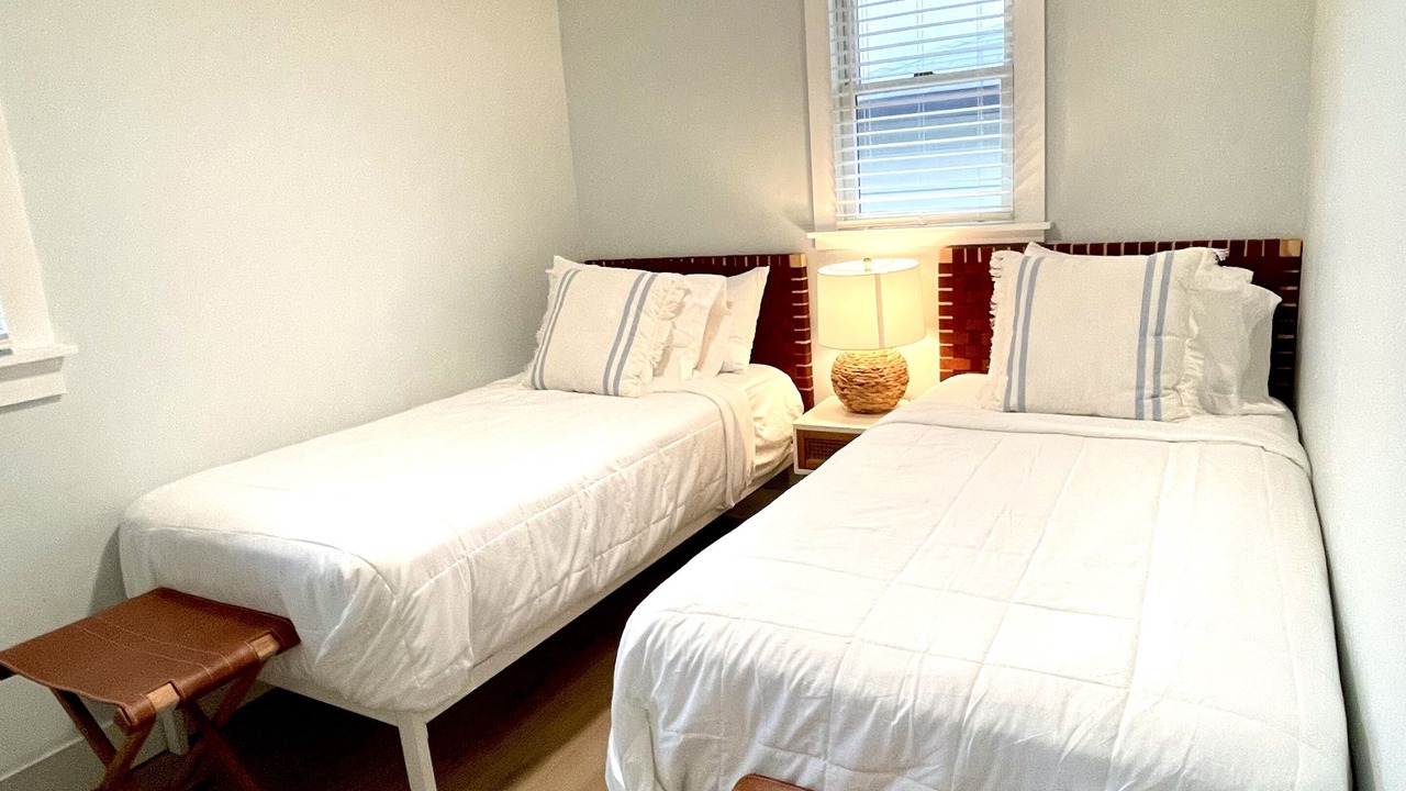 Photo of Bedroom in Oak Harbor