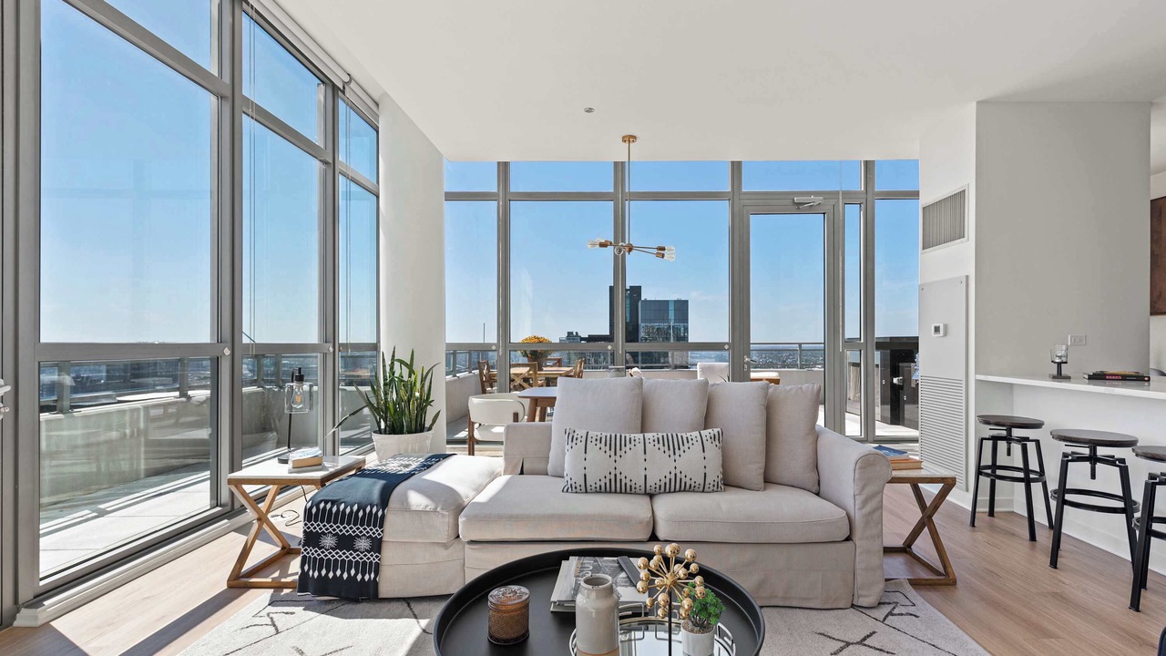 Photo of Livingroom in Downtown Chicago