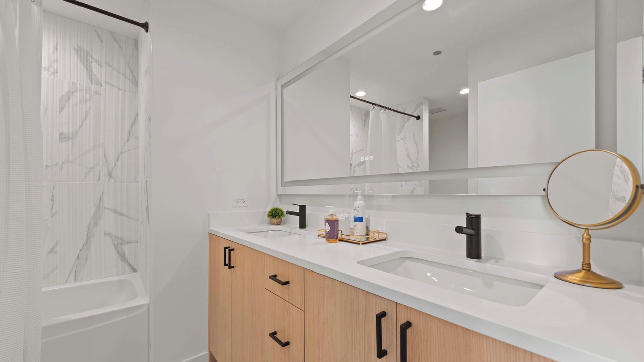 Photo of Bathroom in Downtown Chicago