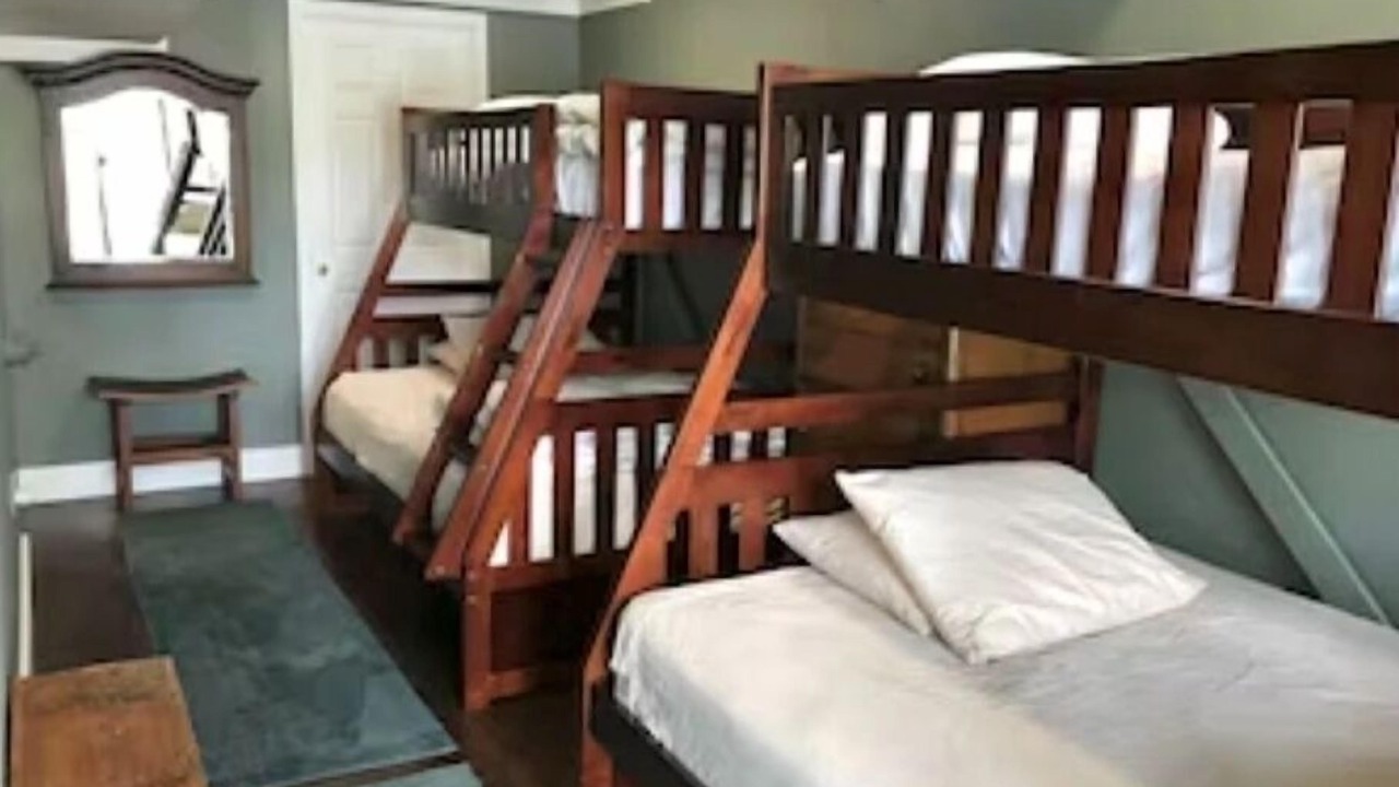 Photo of Bedroom in Groveland