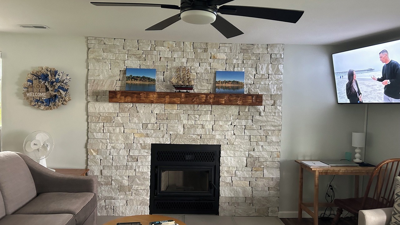 Photo of Livingroom in Hillsdale
