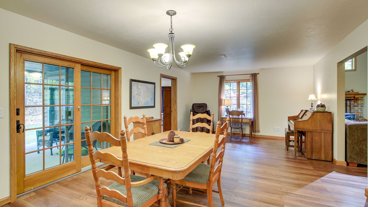 Photo of Bedroom in Sturgeon Bay