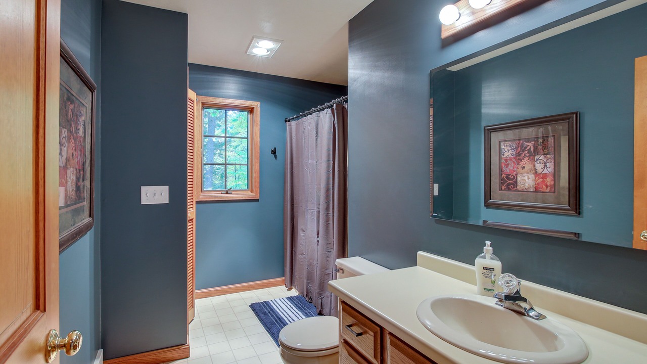 Photo of Bathroom in Sturgeon Bay