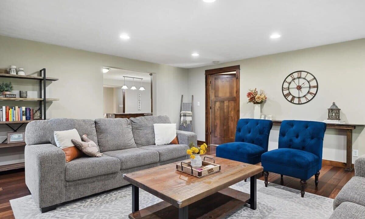 Photo of Livingroom in Sawyer