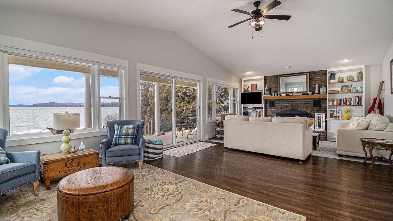 Photo of Livingroom in Beulah