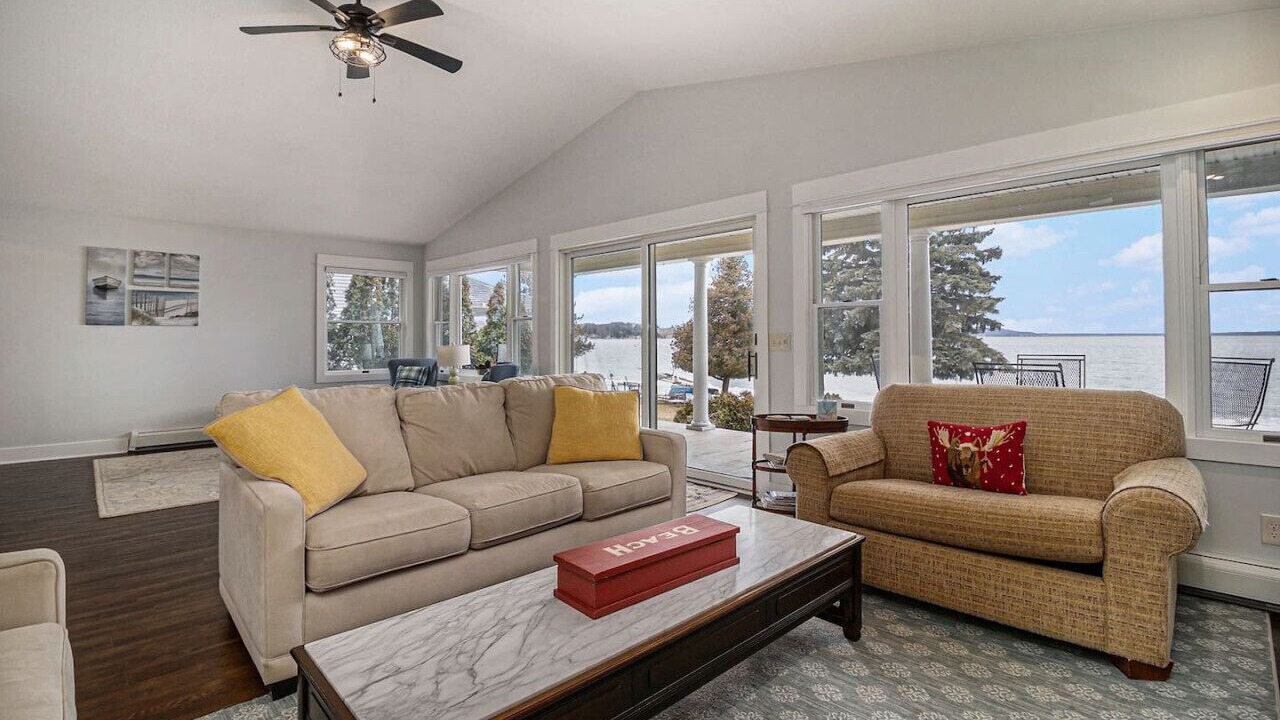 Photo of Livingroom in Beulah